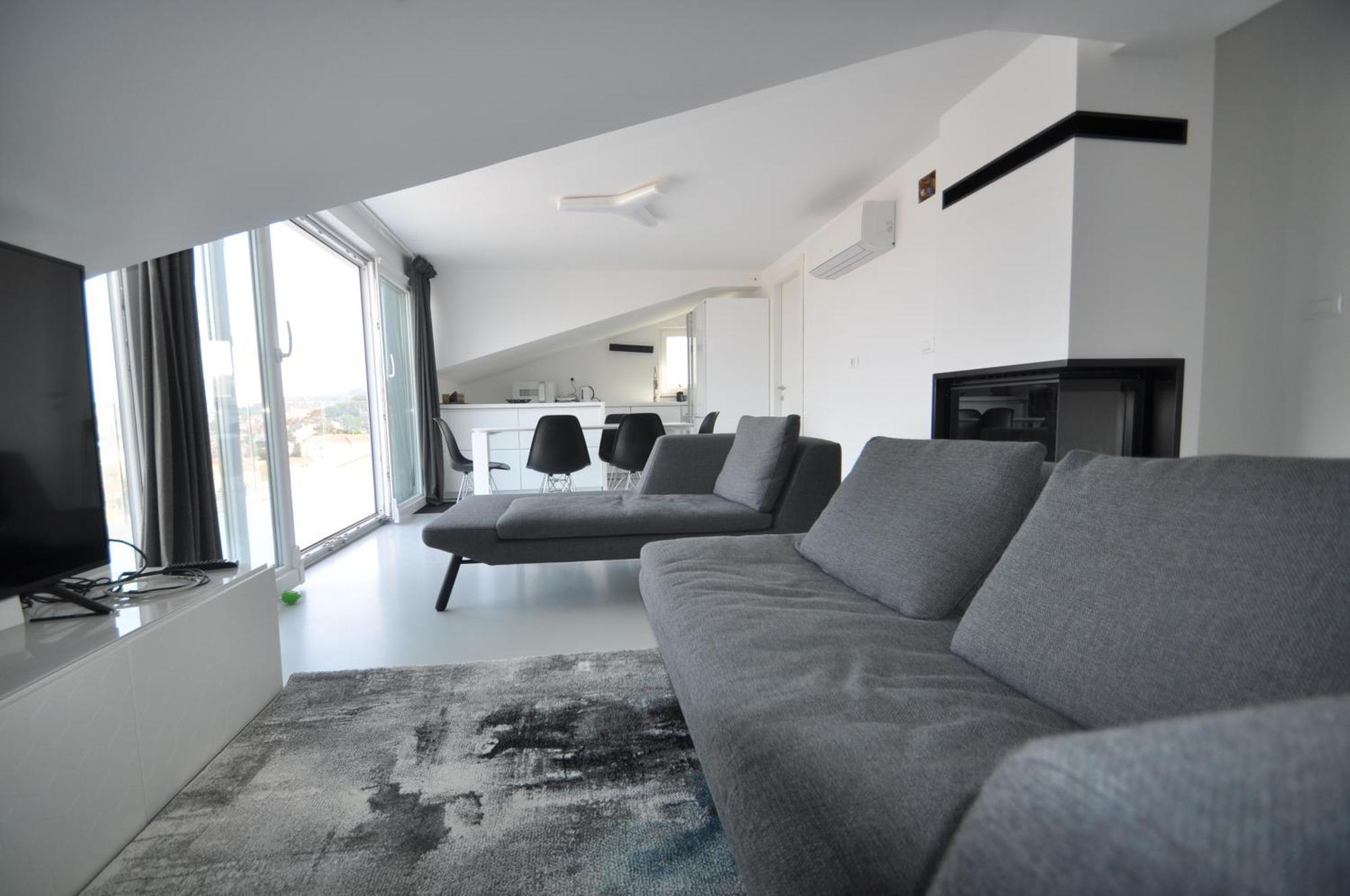 Design Penthouse 5 *